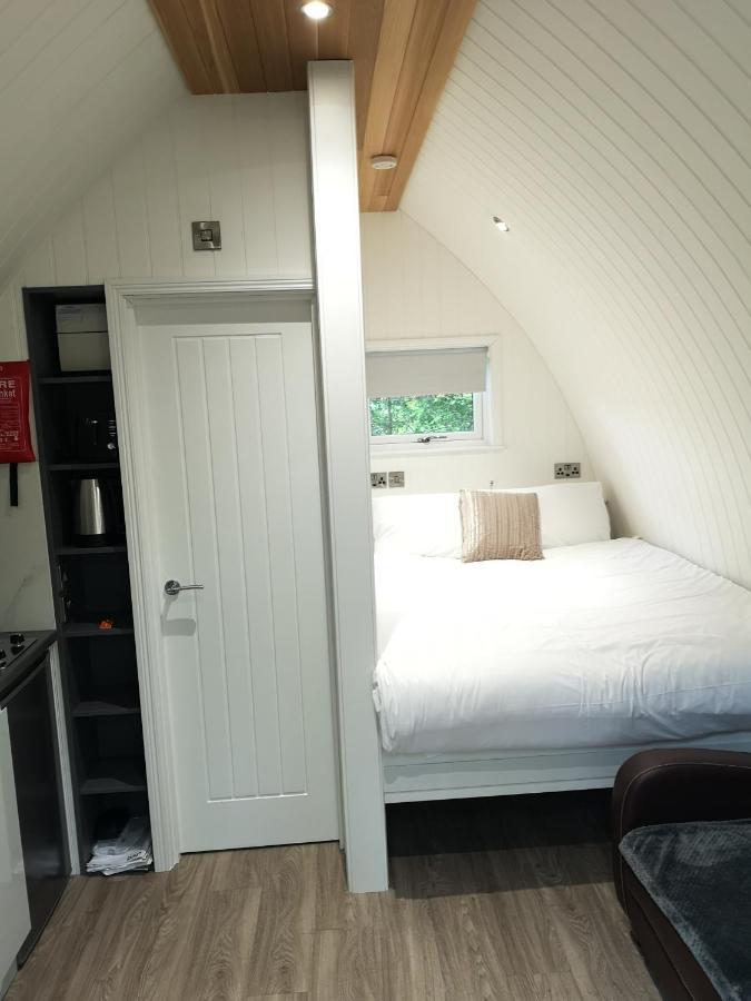 The Pod-Hot Tub-Woodland Lodges-St Clears-Carmarthen Exterior photo