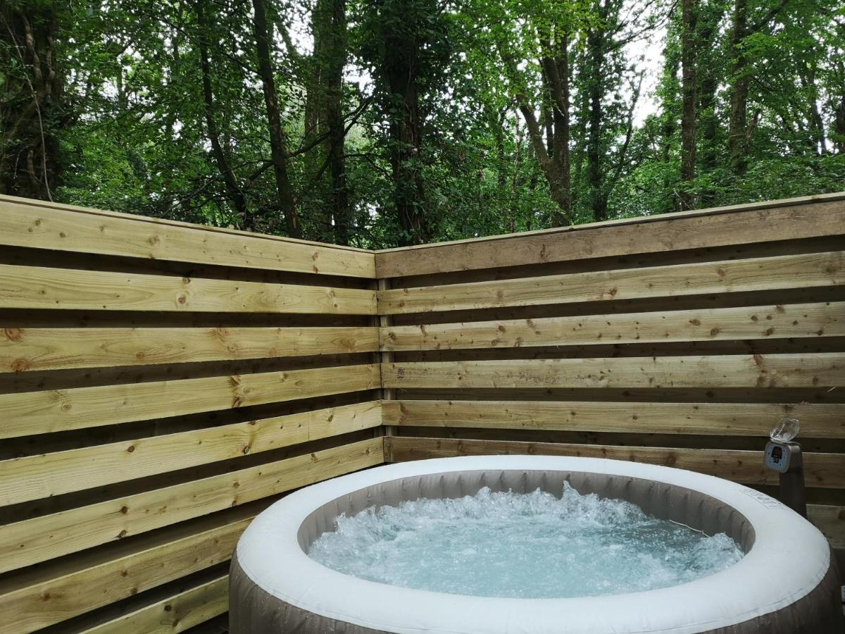 The Pod-Hot Tub-Woodland Lodges-St Clears-Carmarthen Exterior photo